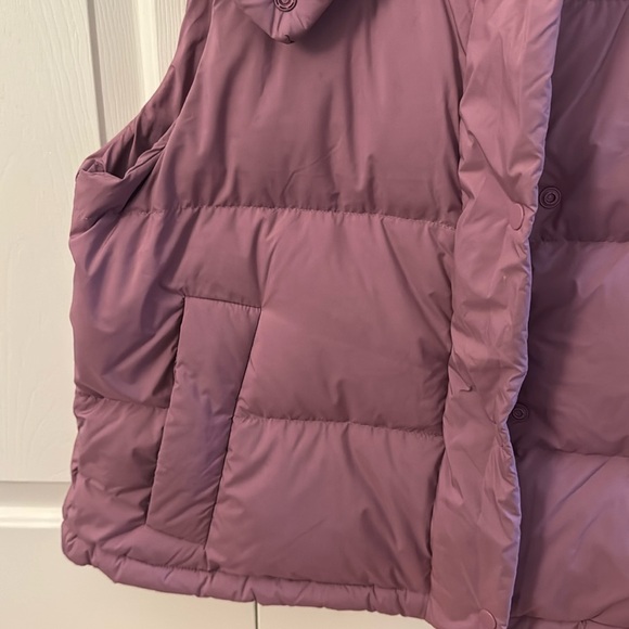 Lululemon Wunder Puff Cropped vest - Picture 2 of 10